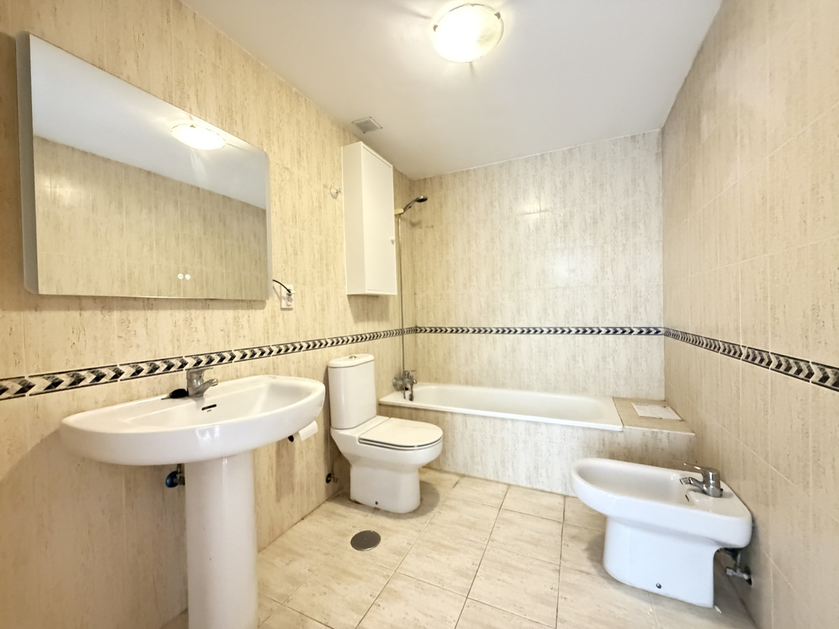 Duplex te koop in Estepona | 3 slaapkamers H5481880