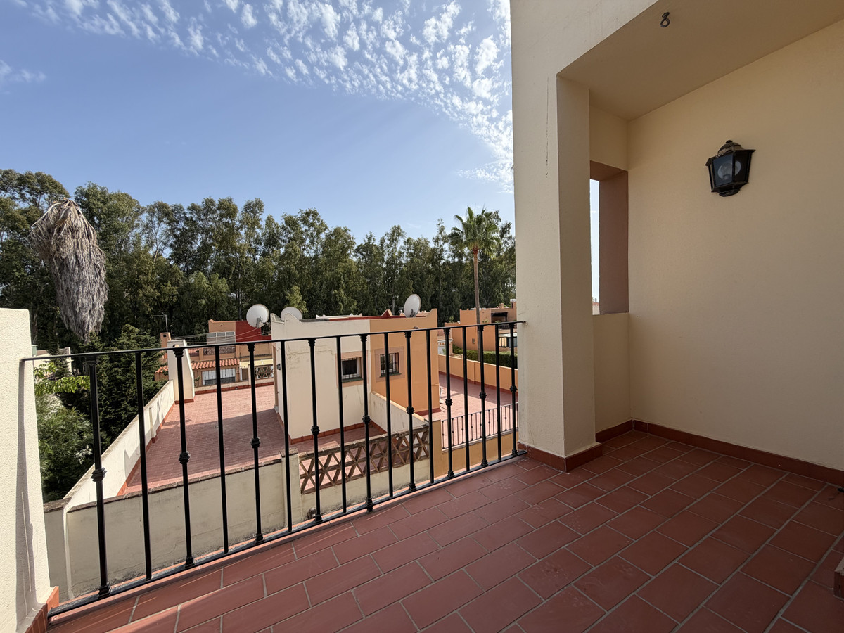 Duplex te koop in Estepona | 3 slaapkamers H5481880