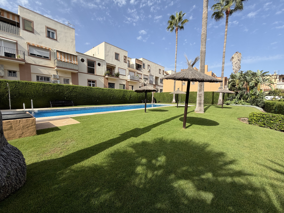 Duplex te koop in Estepona | 3 slaapkamers H5481880