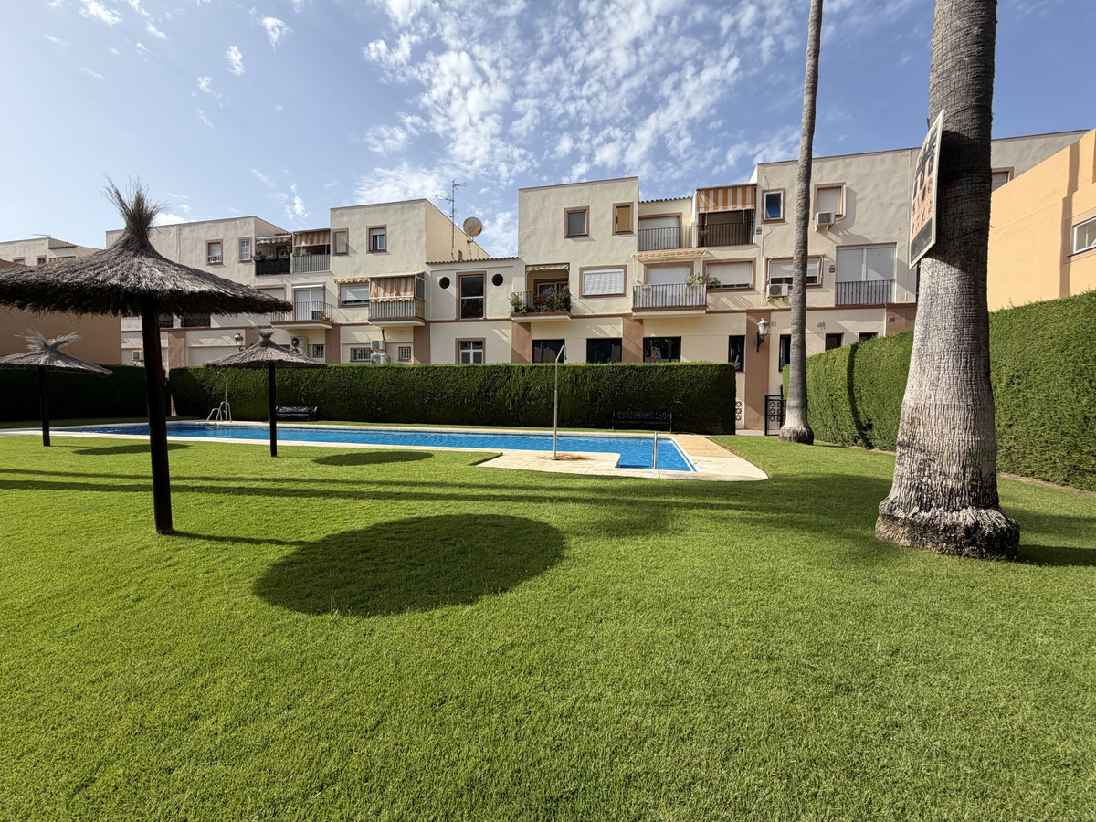 Duplex te koop in Estepona | 3 slaapkamers H5481880