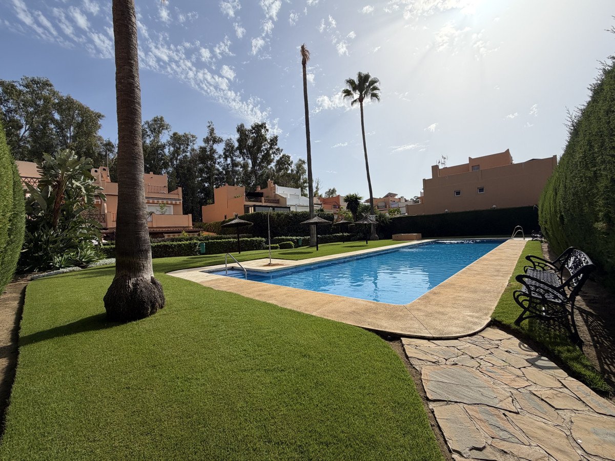 Duplex te koop in Estepona | 3 slaapkamers H5481880