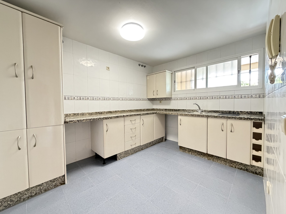 Duplex te koop in Estepona | 3 slaapkamers H5481880