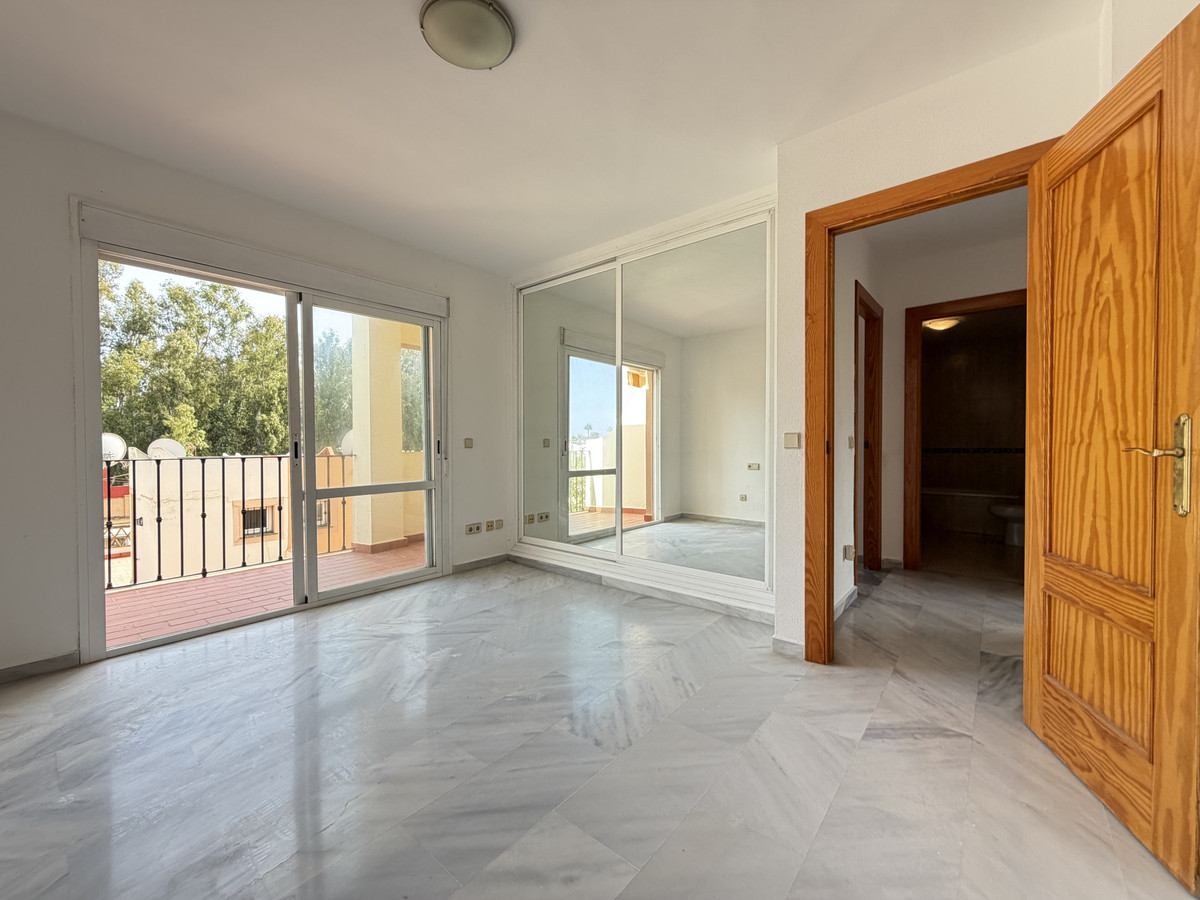 Duplex te koop in Estepona | 3 slaapkamers H5481880