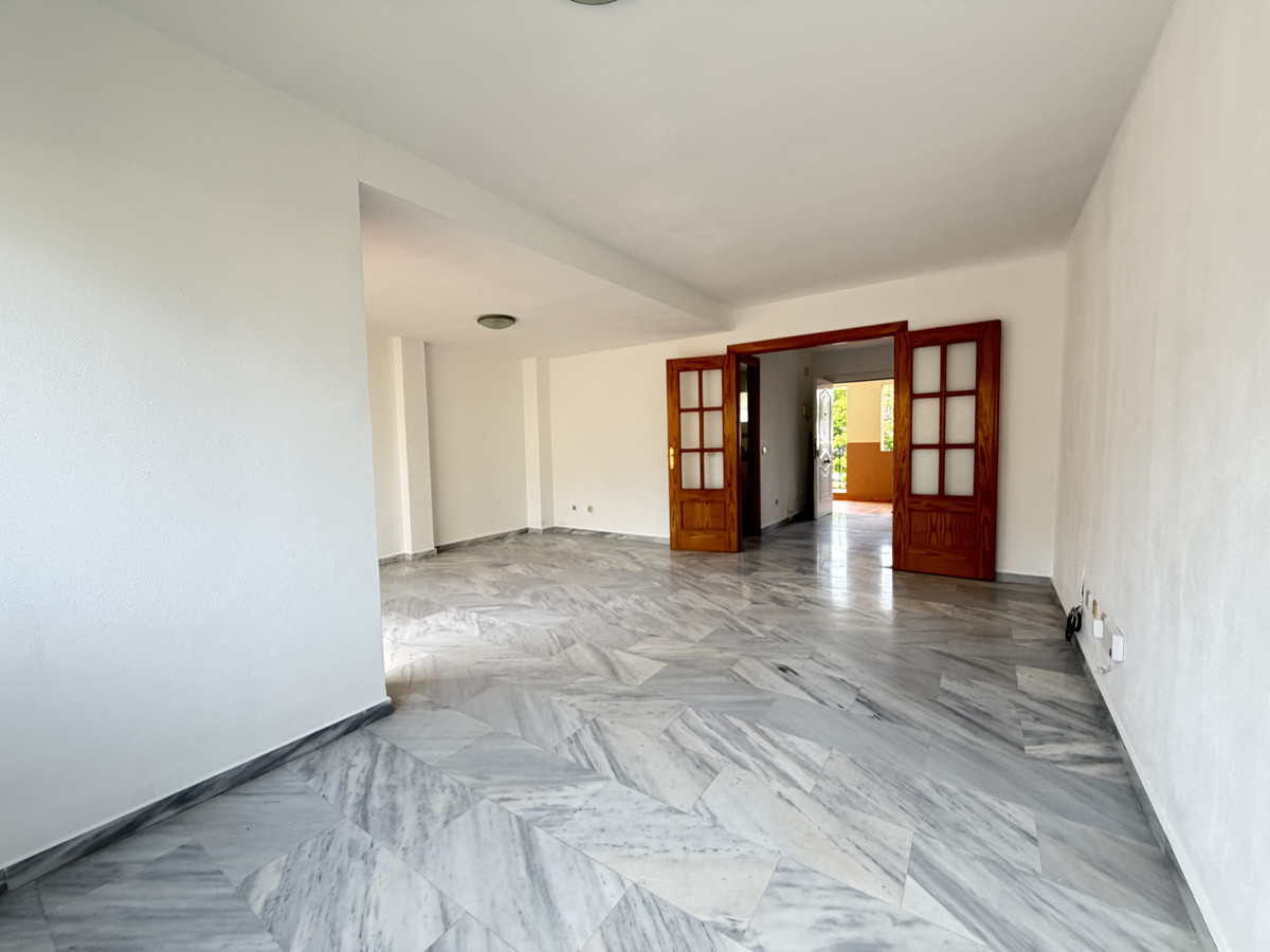 Duplex te koop in Estepona | 3 slaapkamers H5481880