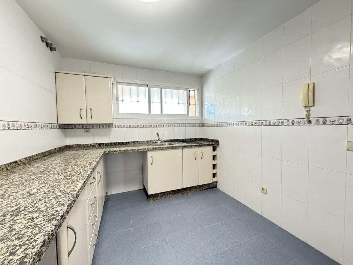 Duplex te koop in Estepona | 3 slaapkamers H5481880