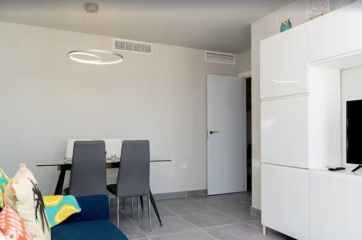 Appartement te koop in Estepona | 2 slaapkamers H5482039