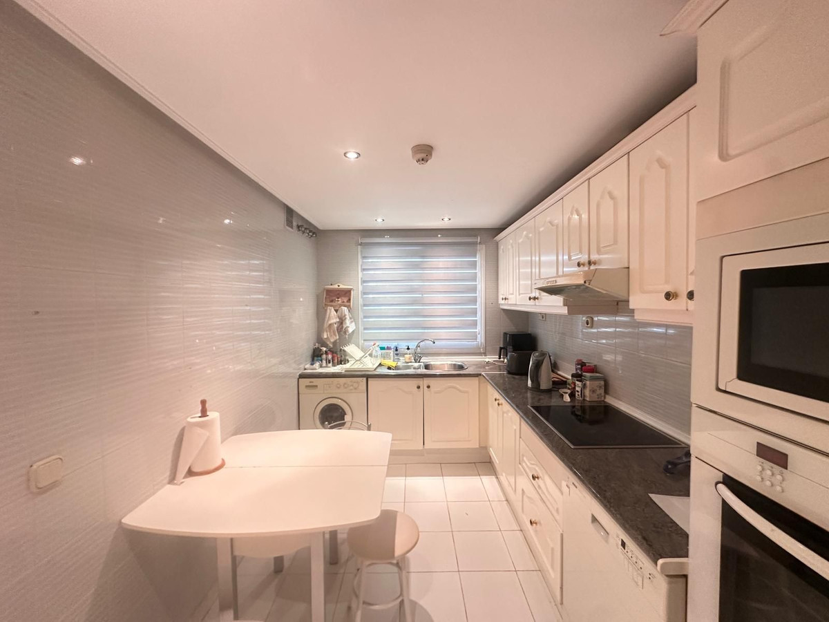 Appartement te koop in Estepona | 2 slaapkamers H5482210
