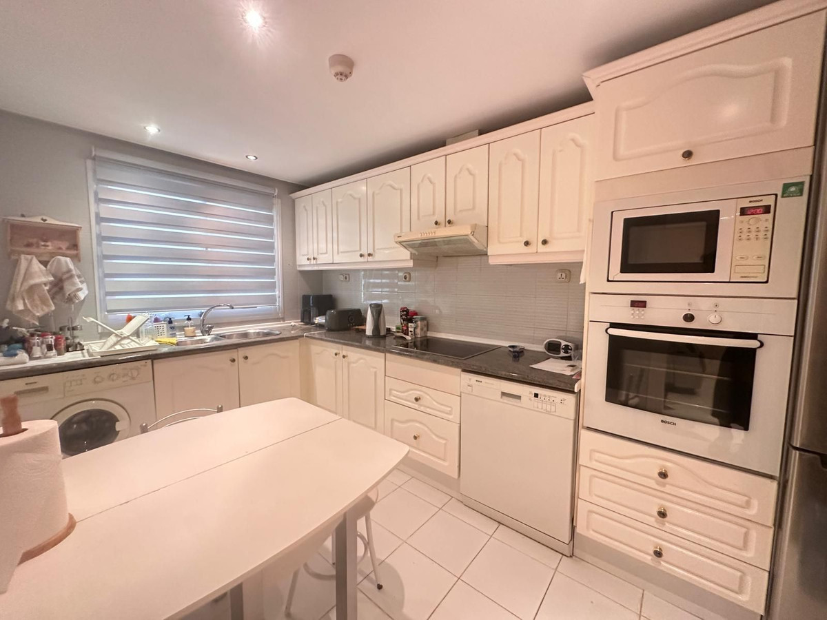 Appartement te koop in Estepona | 2 slaapkamers H5482210