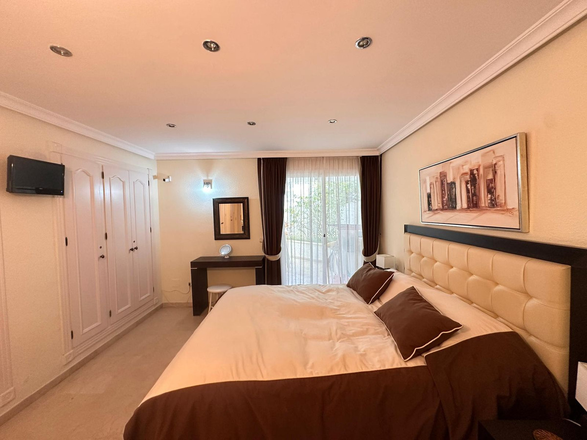 Appartement te koop in Estepona | 2 slaapkamers H5482210