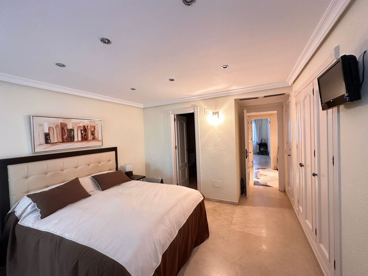 Appartement te koop in Estepona | 2 slaapkamers H5482210
