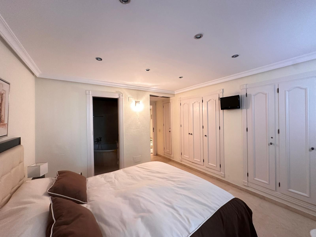 Appartement te koop in Estepona | 2 slaapkamers H5482210