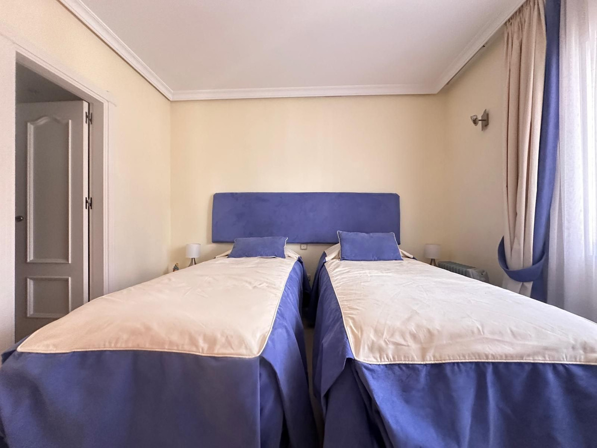 Appartement te koop in Estepona | 2 slaapkamers H5482210
