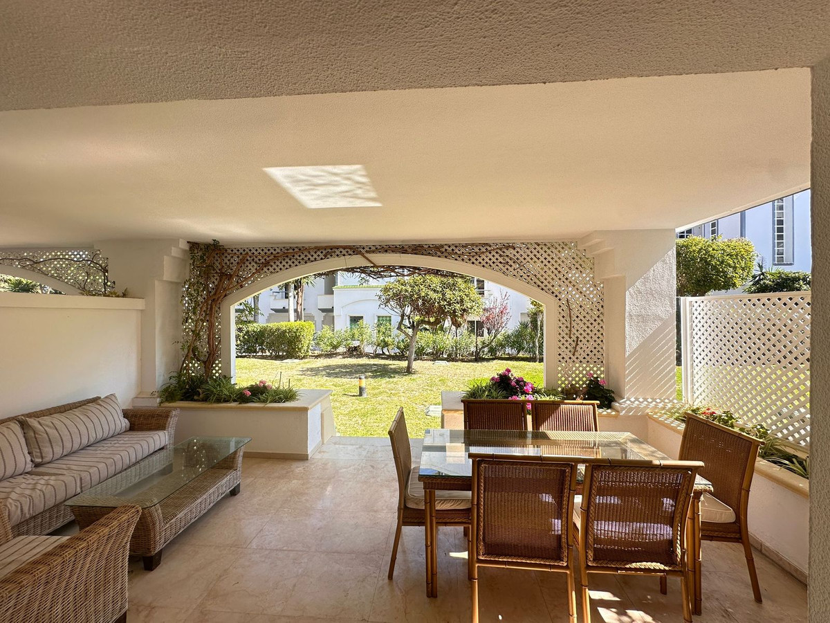 Appartement te koop in Estepona | 2 slaapkamers H5482210