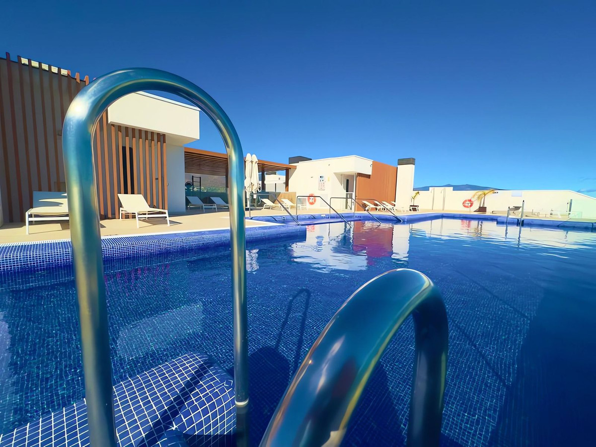 Appartement te koop in Estepona | 3 slaapkamers H5482465