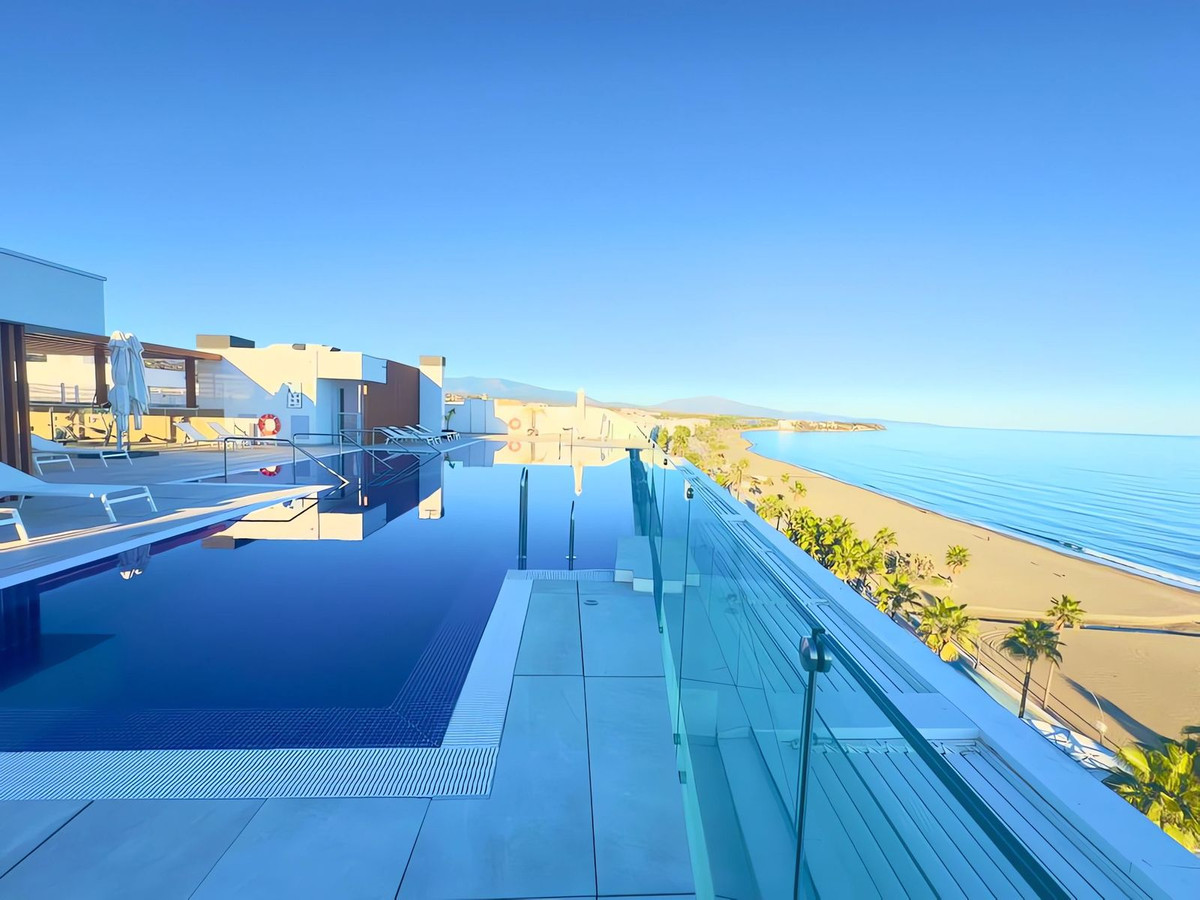 Appartement te koop in Estepona | 3 slaapkamers H5482465