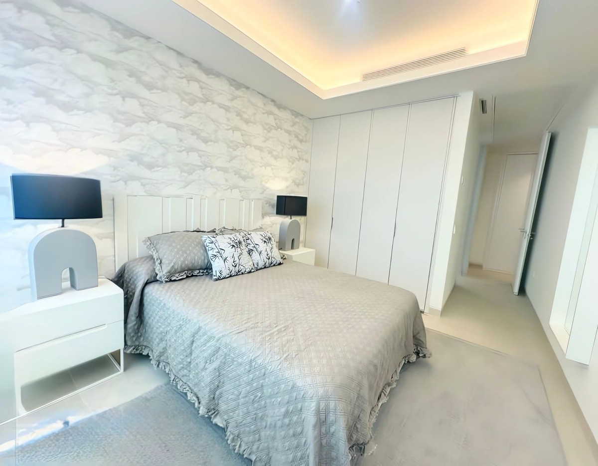 Appartement te koop in Estepona | 3 slaapkamers H5482465