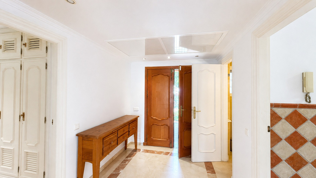 Appartement te koop in Estepona | 4 slaapkamers H5482792