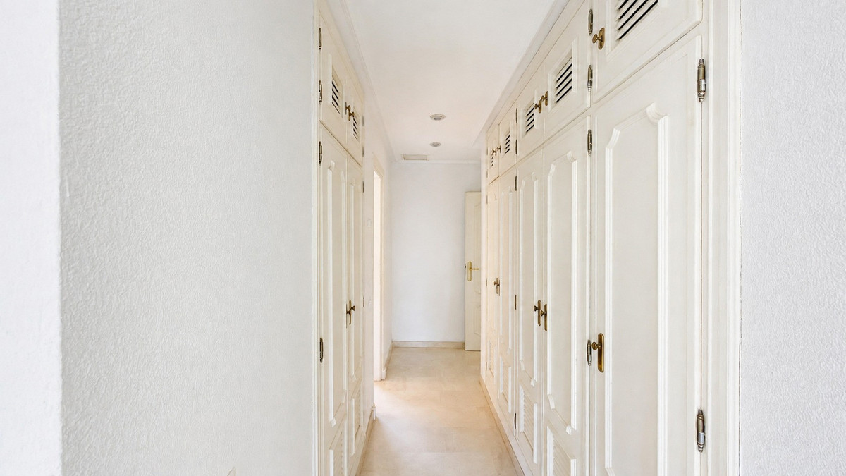 Appartement te koop in Estepona | 4 slaapkamers H5482792