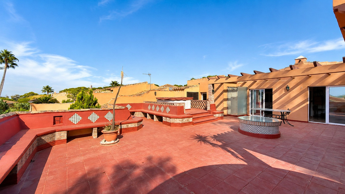 Appartement te koop in Estepona | 4 slaapkamers H5482792