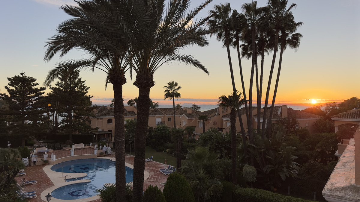 Appartement te koop in Estepona | 4 slaapkamers H5482792