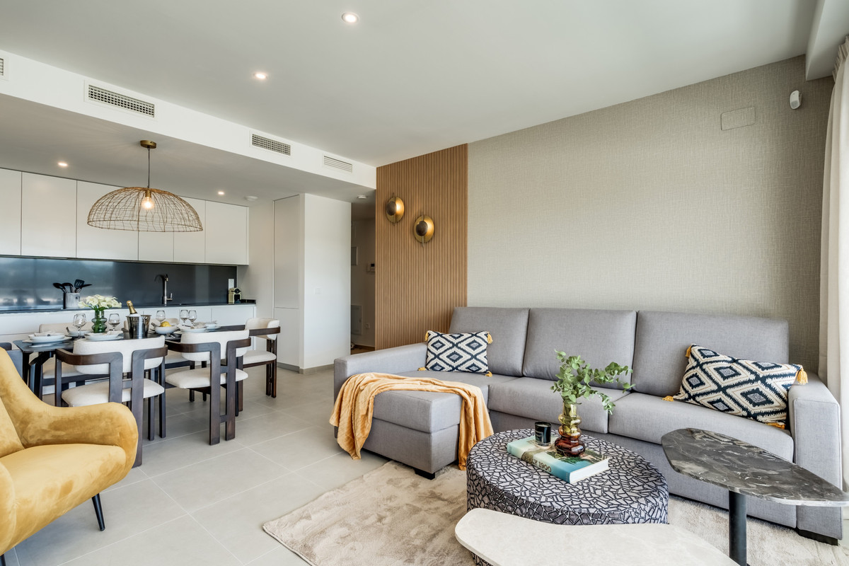 Appartement te koop in Estepona | 2 slaapkamers H5482825