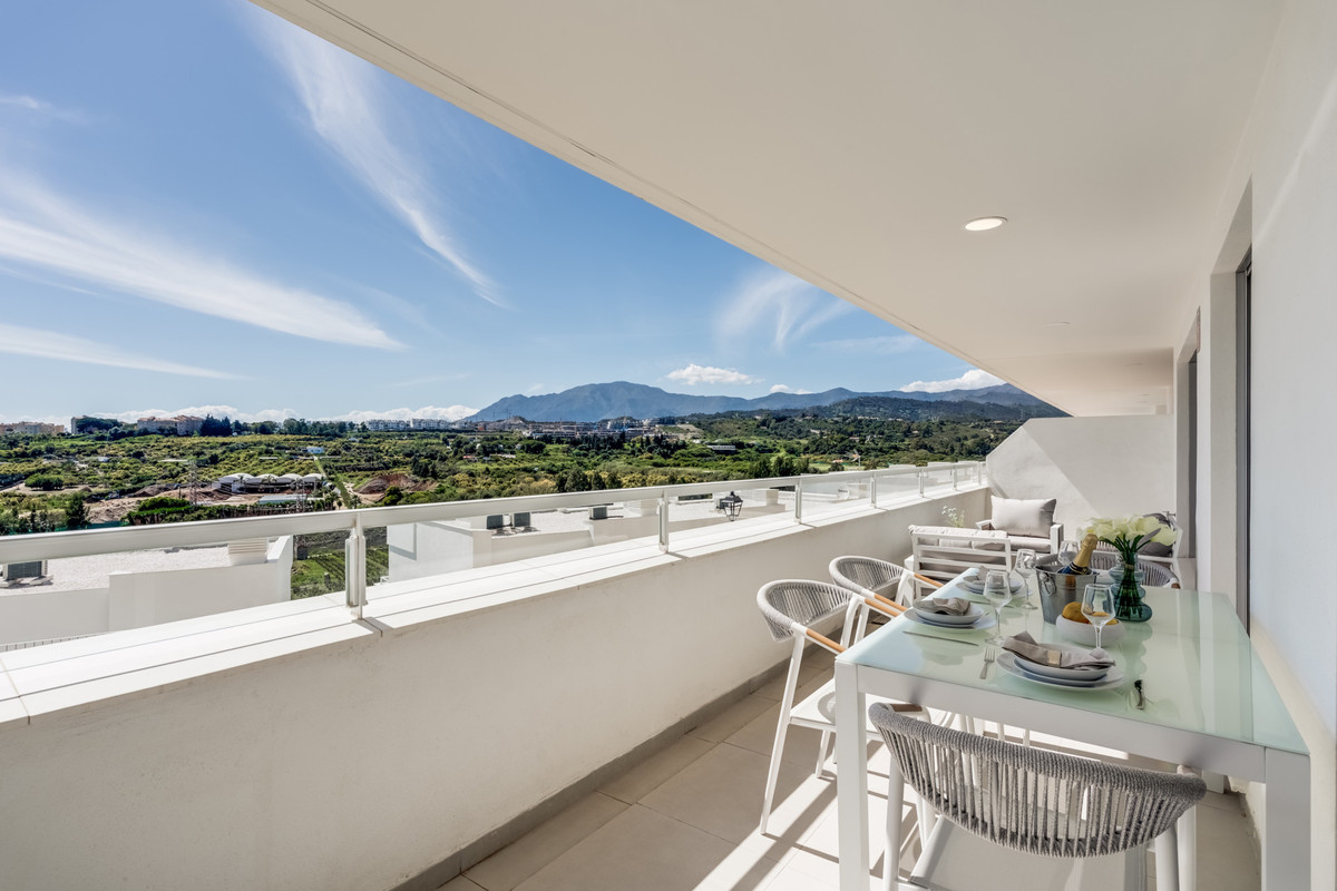 Appartement te koop in Estepona | 2 slaapkamers H5482825