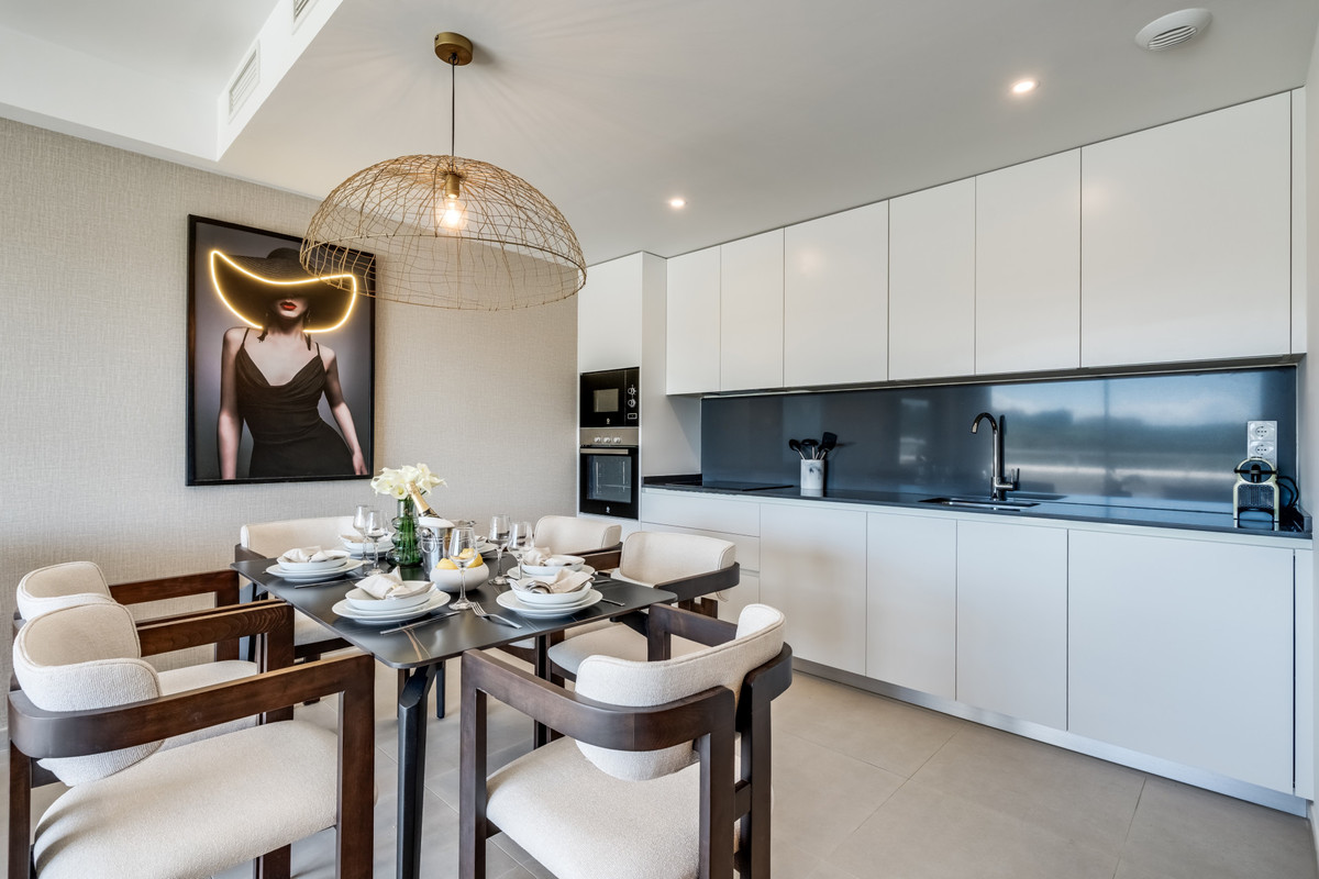 Appartement te koop in Estepona | 2 slaapkamers H5482825