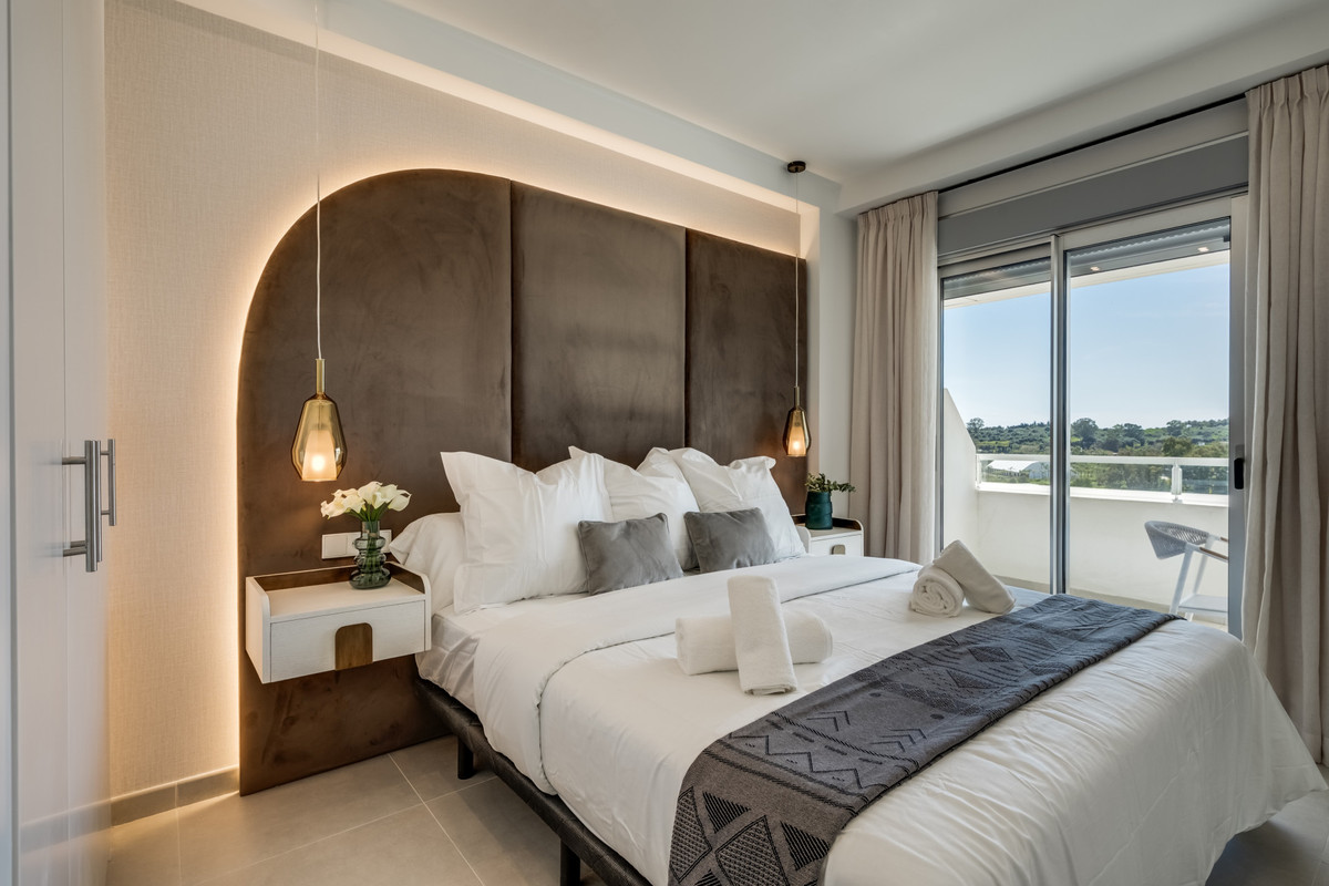 Appartement te koop in Estepona | 2 slaapkamers H5482825