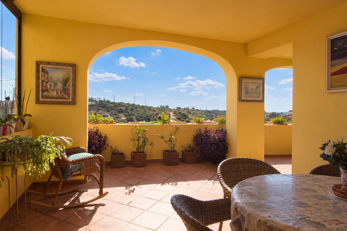 Appartement te koop in Estepona | 3 slaapkamers H5485795