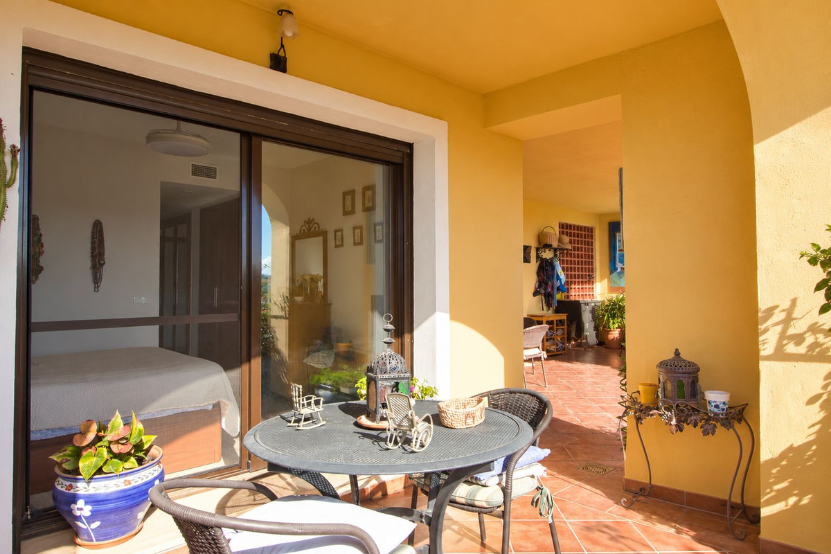 Appartement te koop in Estepona | 3 slaapkamers H5485795