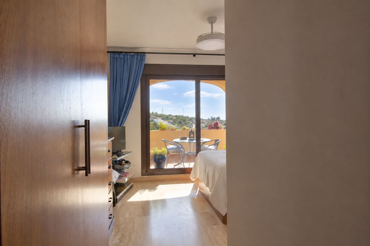 Appartement te koop in Estepona | 3 slaapkamers H5485795