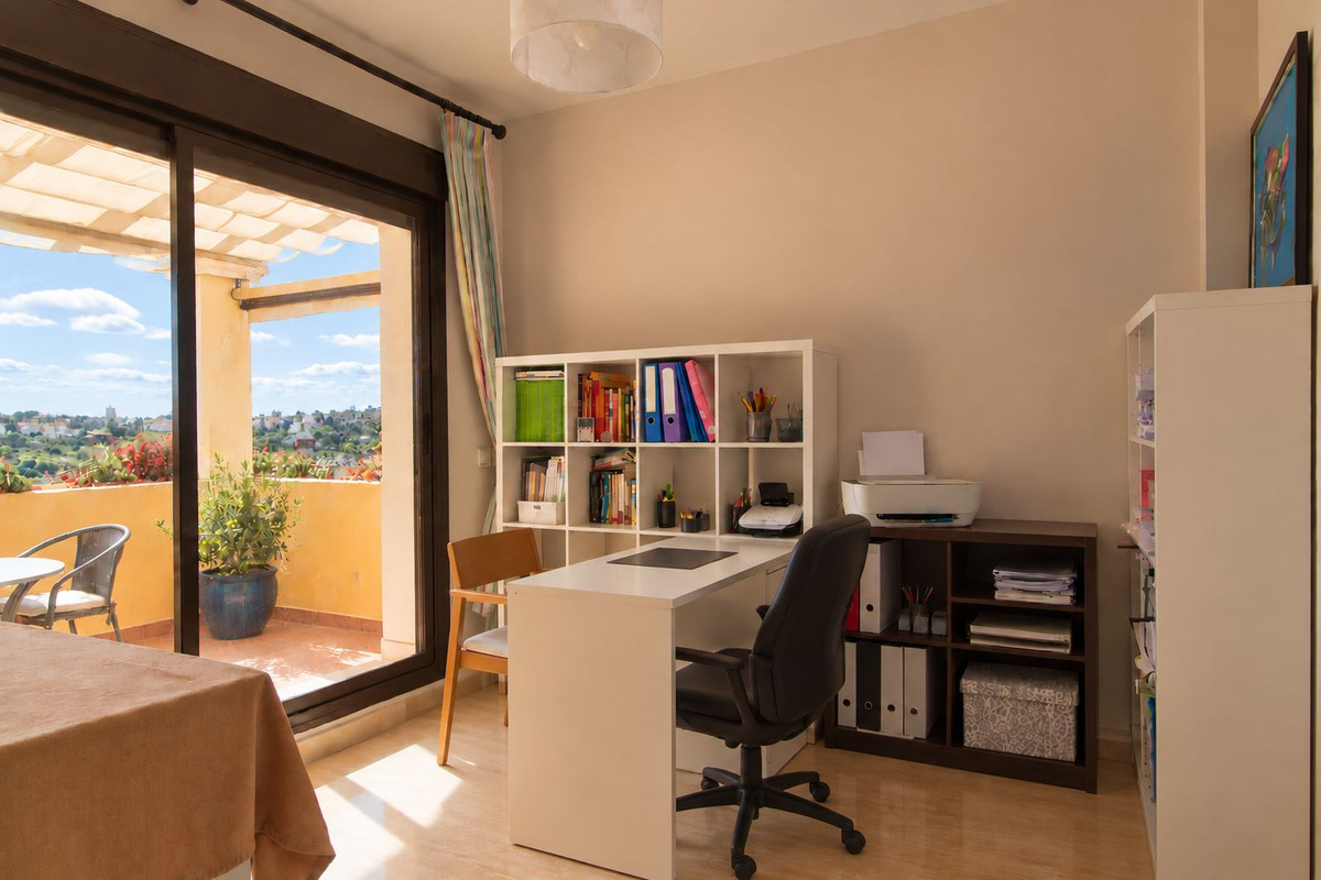 Appartement te koop in Estepona | 3 slaapkamers H5485795