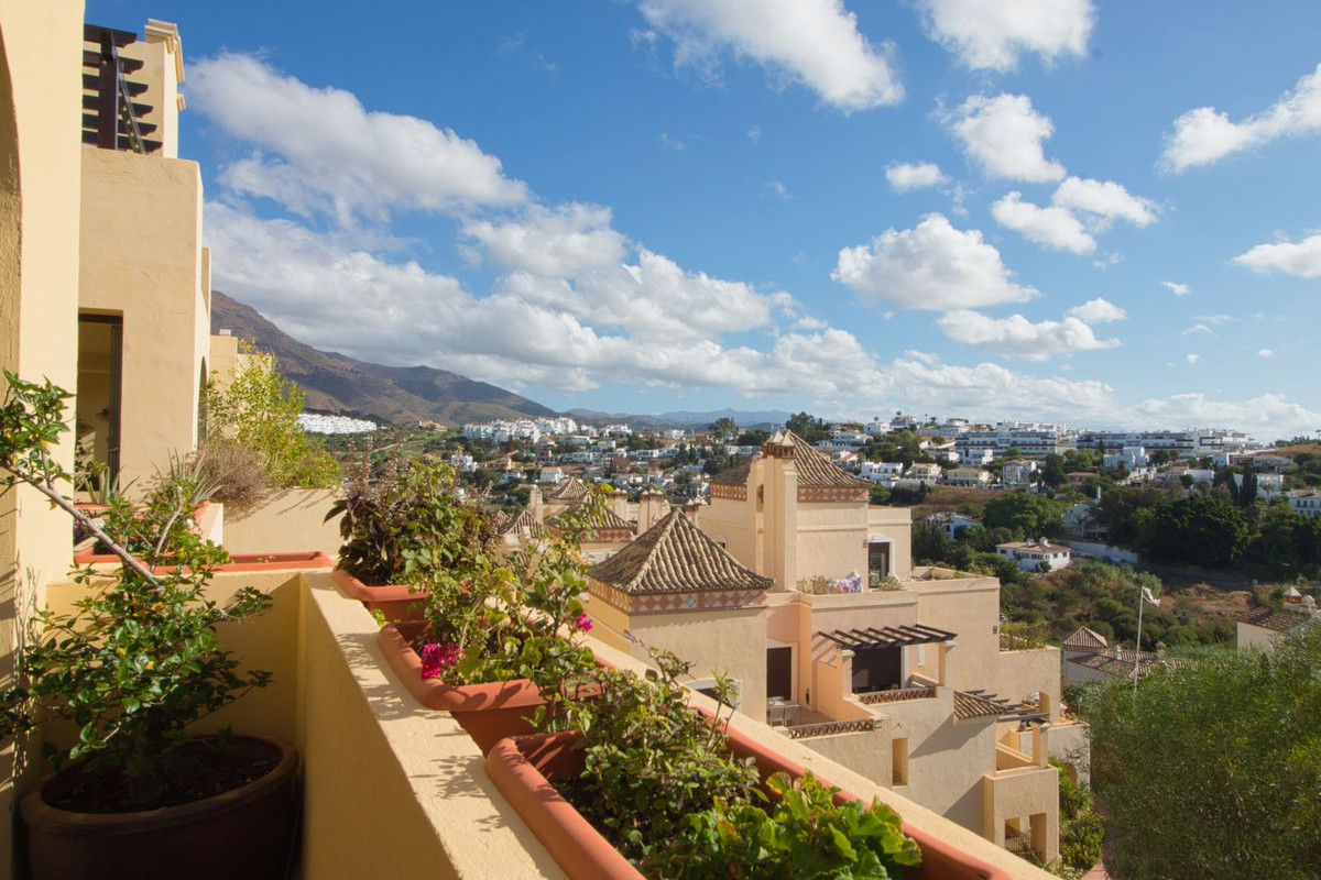 Appartement te koop in Estepona | 3 slaapkamers H5485795