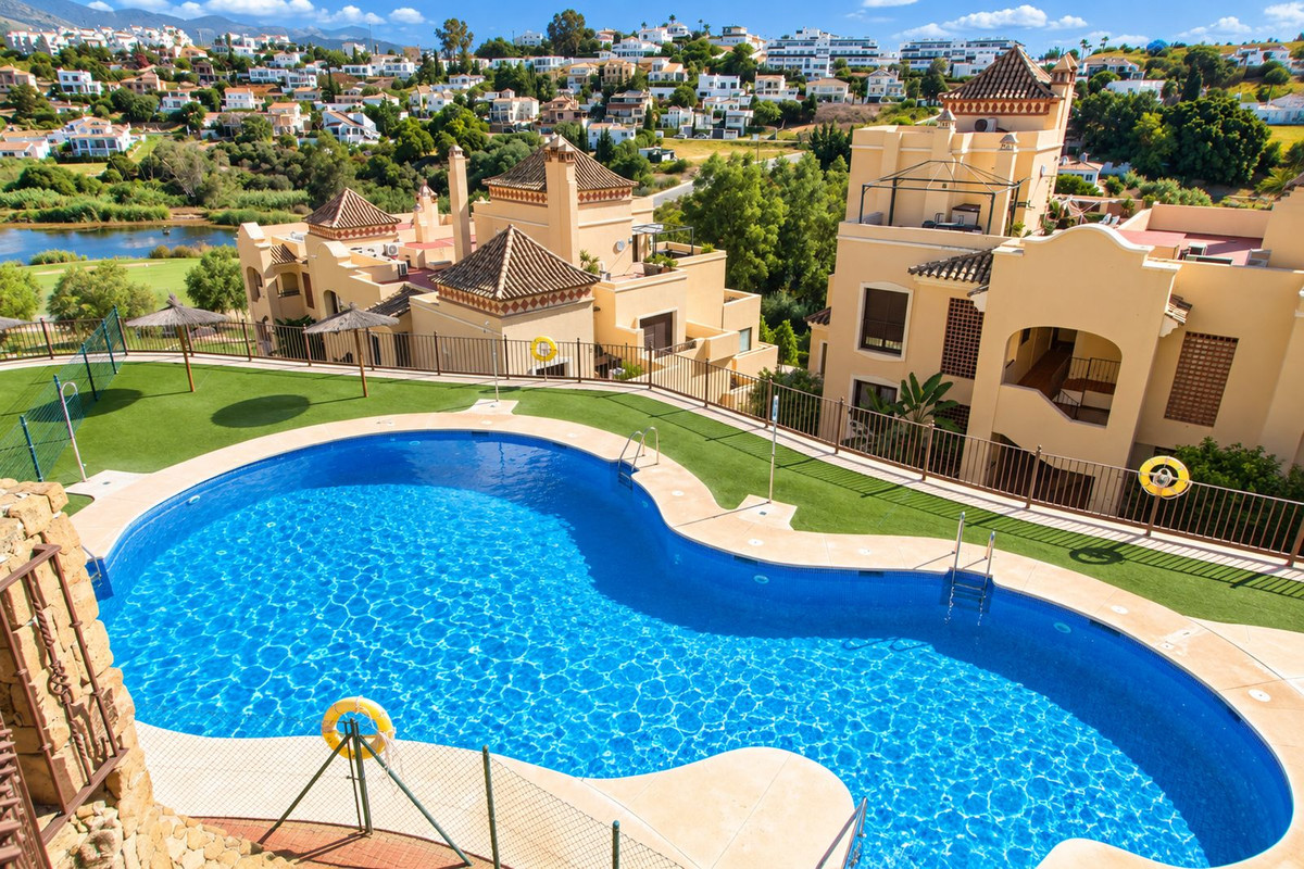 Appartement te koop in Estepona | 3 slaapkamers H5485795