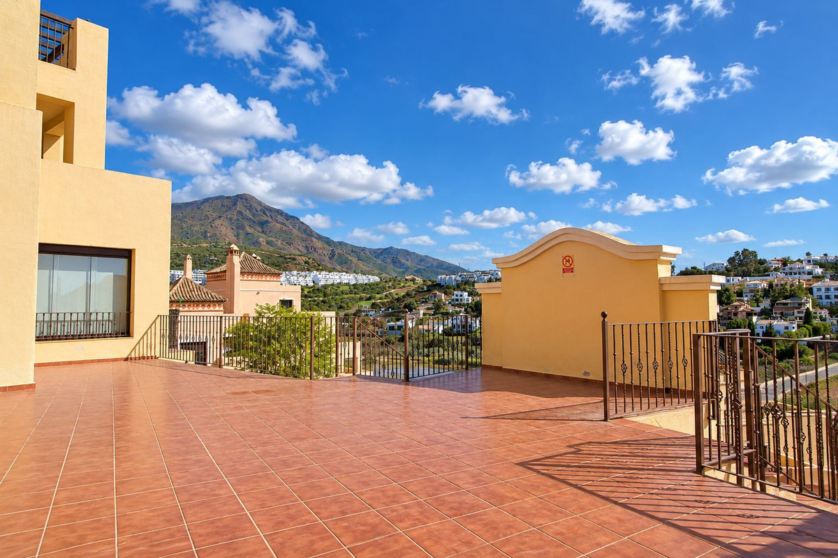 Appartement te koop in Estepona | 3 slaapkamers H5485795