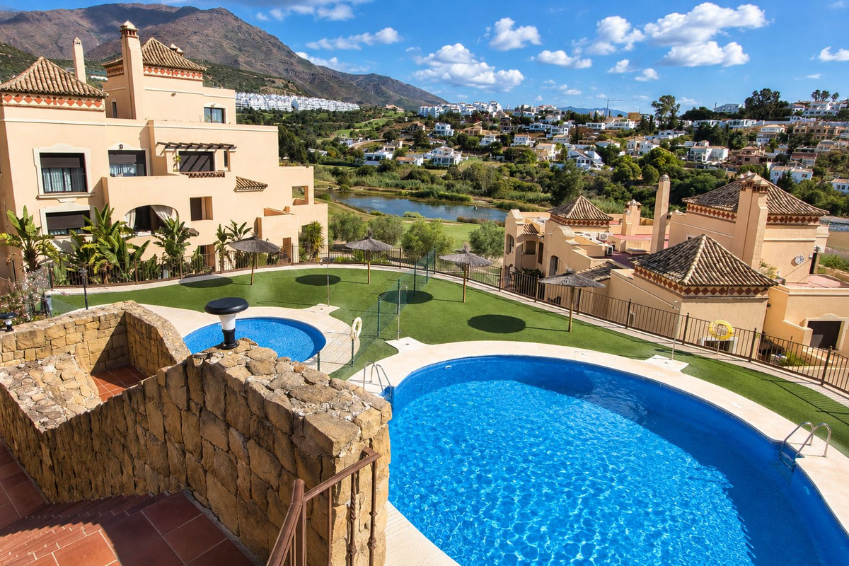 Appartement te koop in Estepona | 3 slaapkamers H5485795