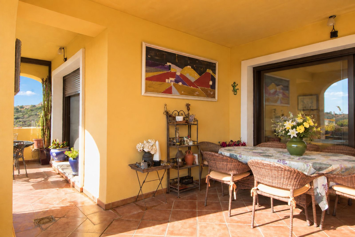 Appartement te koop in Estepona | 3 slaapkamers H5485795