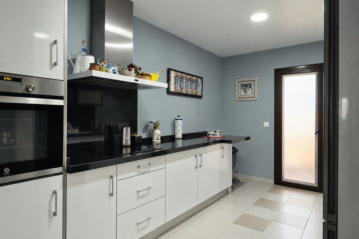 Appartement te koop in Estepona | 3 slaapkamers H5485795