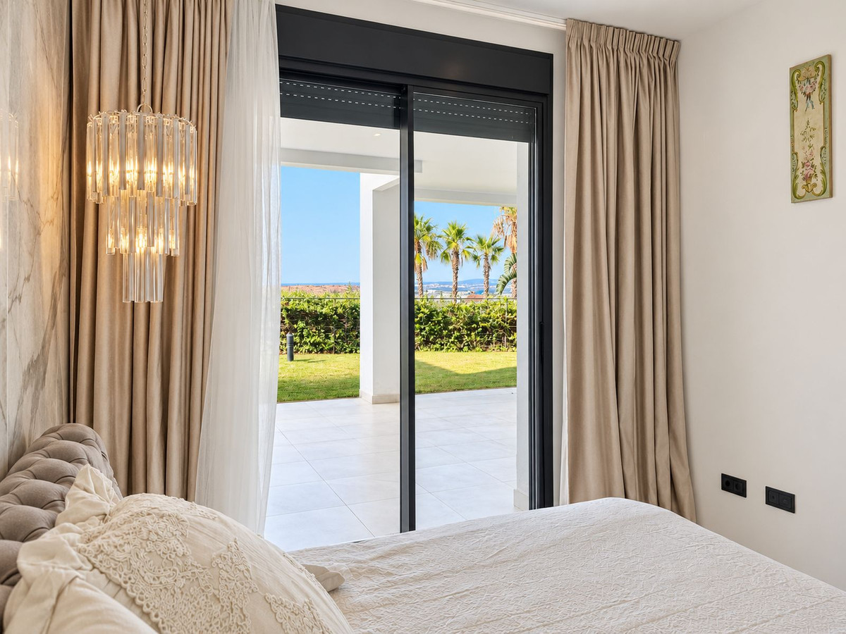 Appartement te koop in Estepona | 2 slaapkamers H5486014