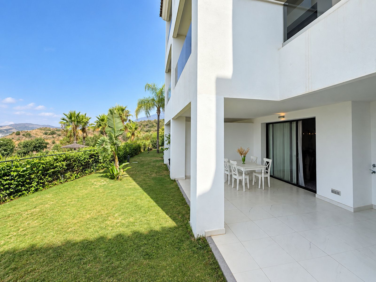 Appartement te koop in Estepona | 2 slaapkamers H5486014