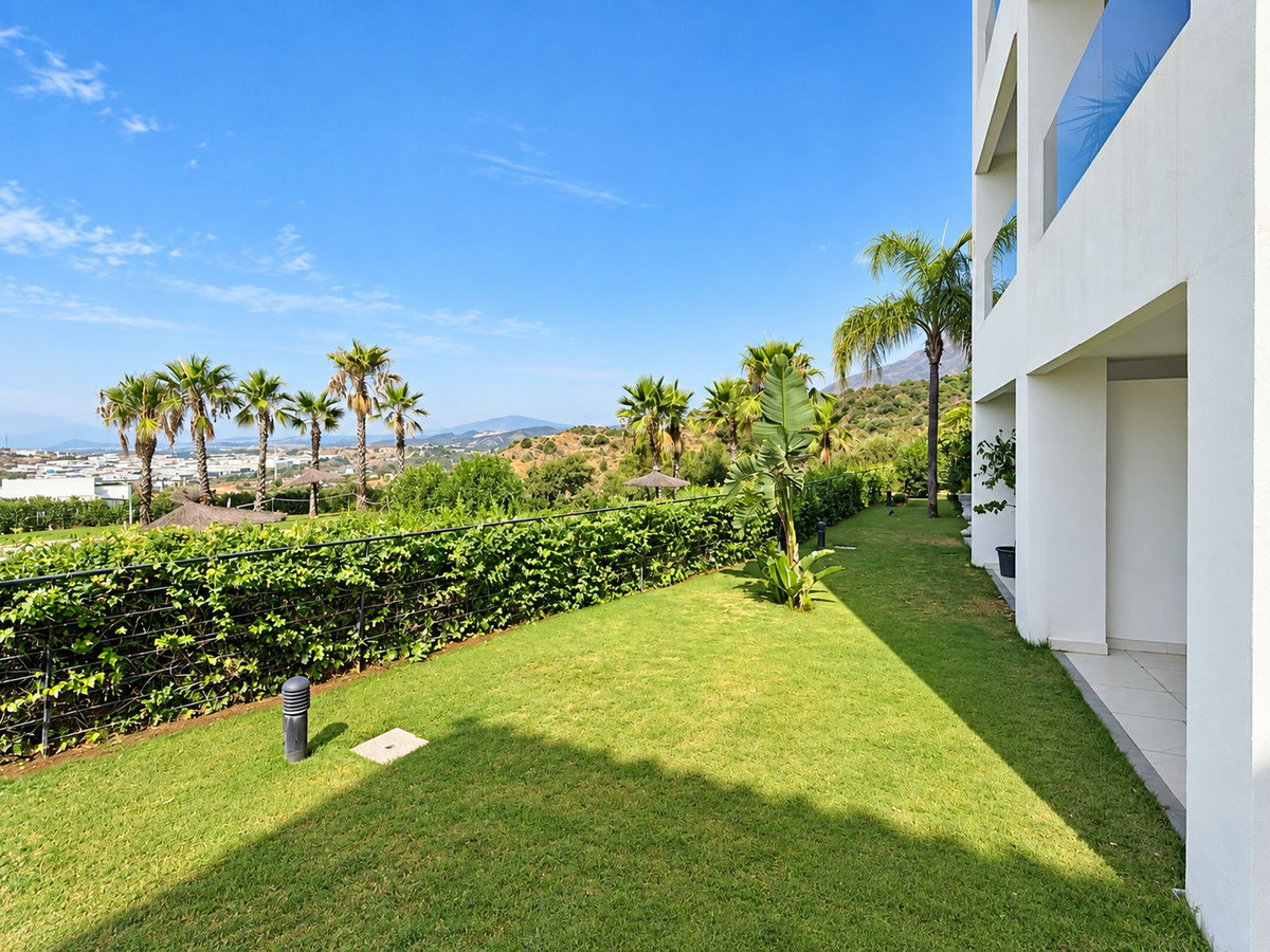 Appartement te koop in Estepona | 2 slaapkamers H5486014