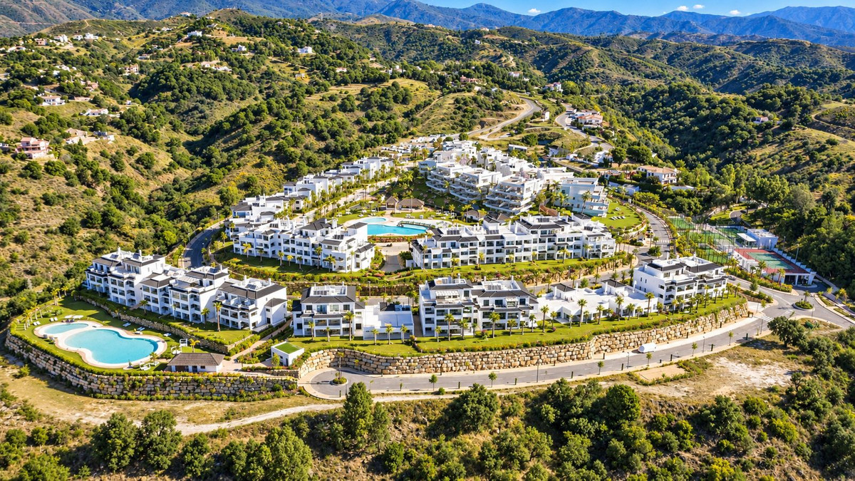 Appartement te koop in Estepona | 2 slaapkamers H5486014