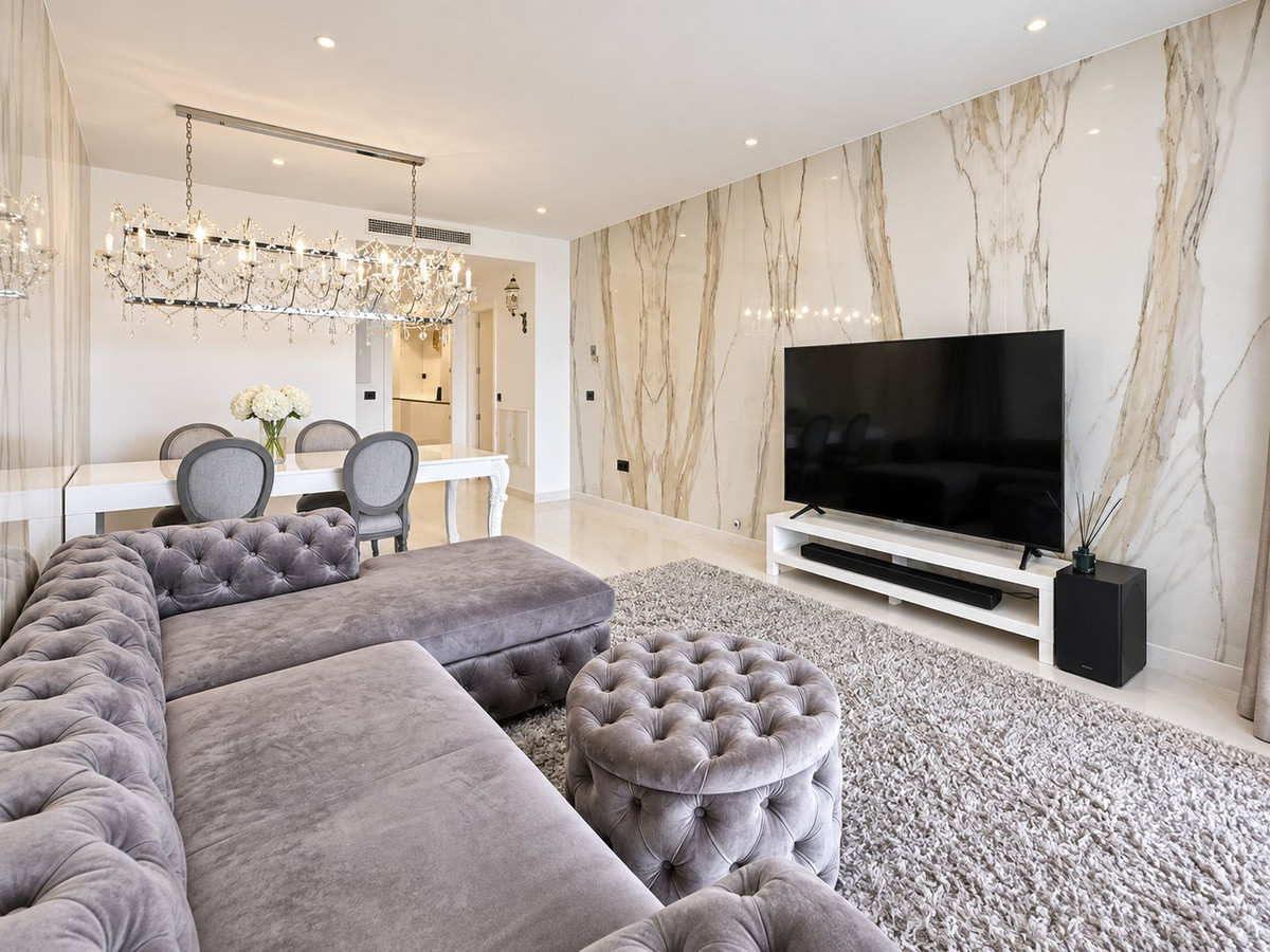Appartement te koop in Estepona | 2 slaapkamers H5486014