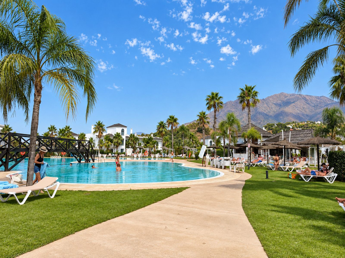 Appartement te koop in Estepona | 2 slaapkamers H5486014