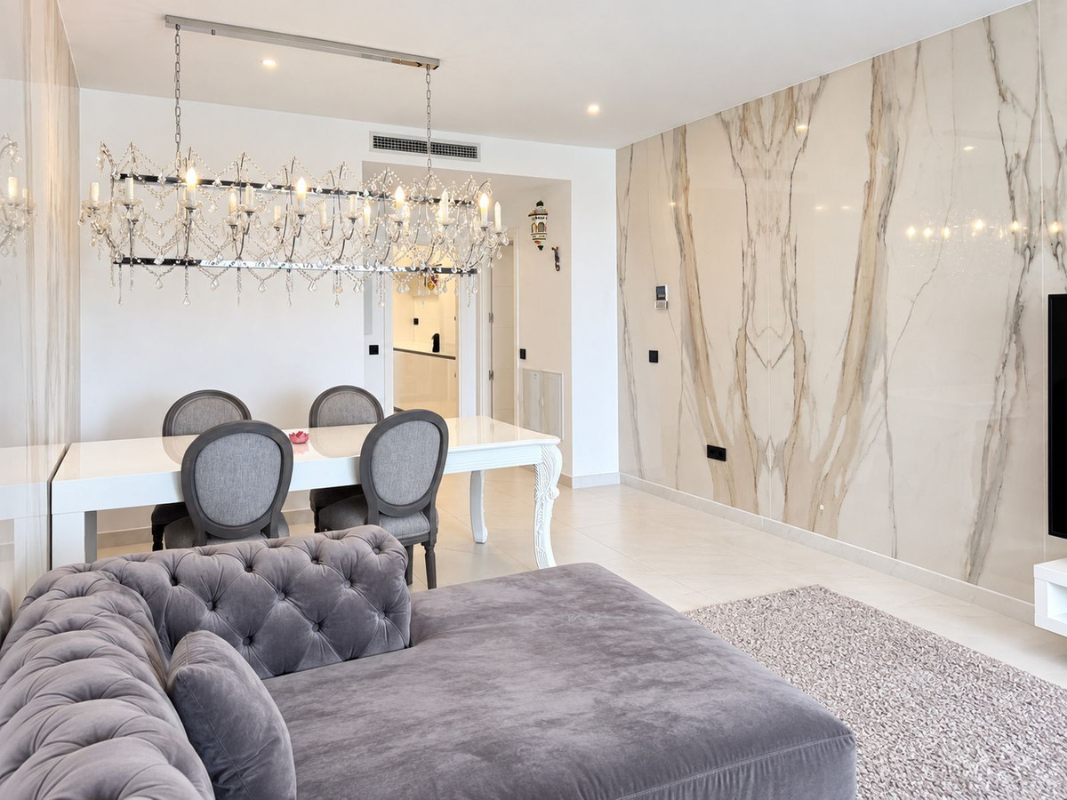 Appartement te koop in Estepona | 2 slaapkamers H5486014