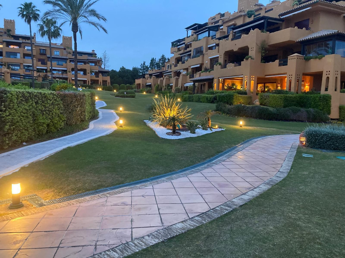 Appartement te koop in Estepona | 3 slaapkamers H5486017
