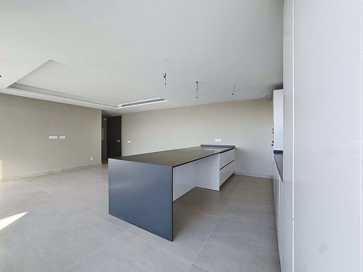 Appartement te koop in Estepona | 2 slaapkamers H5486242