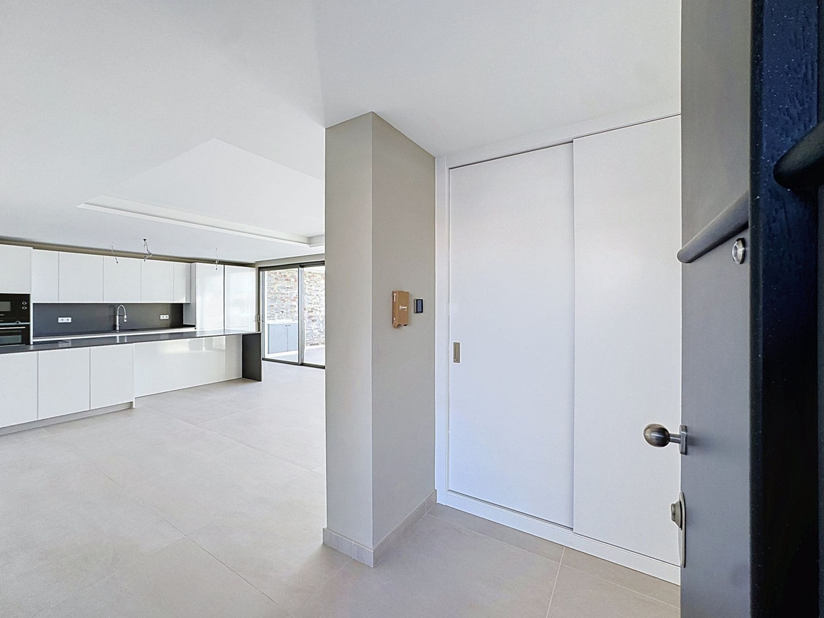 Appartement te koop in Estepona | 2 slaapkamers H5486242