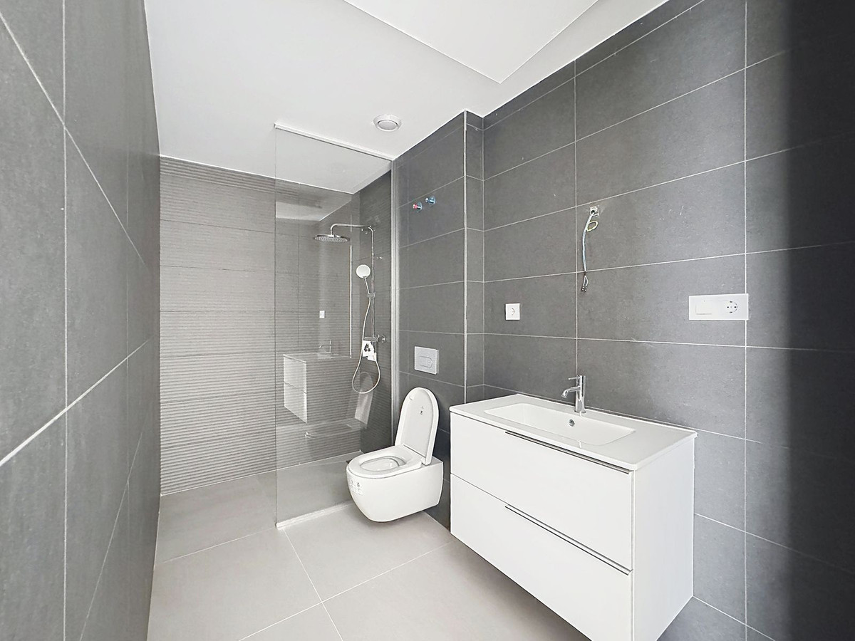 Appartement te koop in Estepona | 2 slaapkamers H5486242