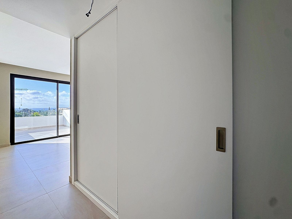 Appartement te koop in Estepona | 2 slaapkamers H5486242